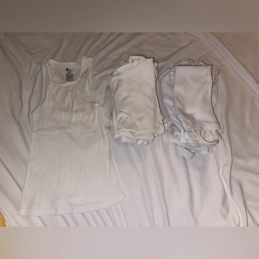 Hanes Boys Tank Tops - Picture 1 of 1